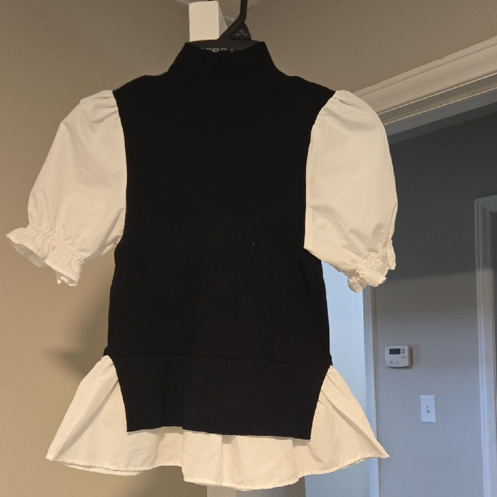 Alice Blue Black Ribbed Knit Top